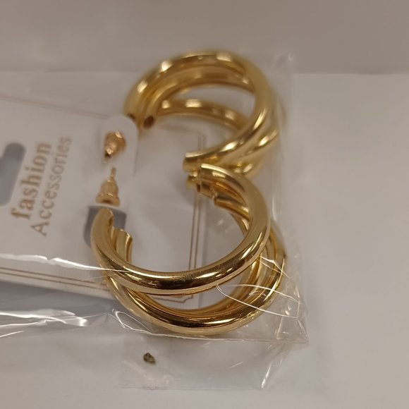 Tri-Hoop Design Earrings - Gold - Picture 2 of 4